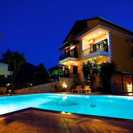 Hotel Odeon Vasiliki  Bagian luar foto