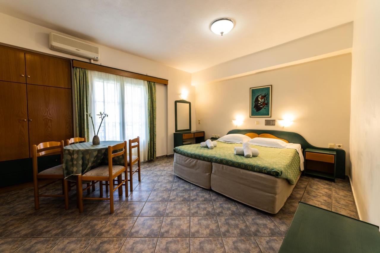 Hotel Odeon Vasiliki  Bagian luar foto