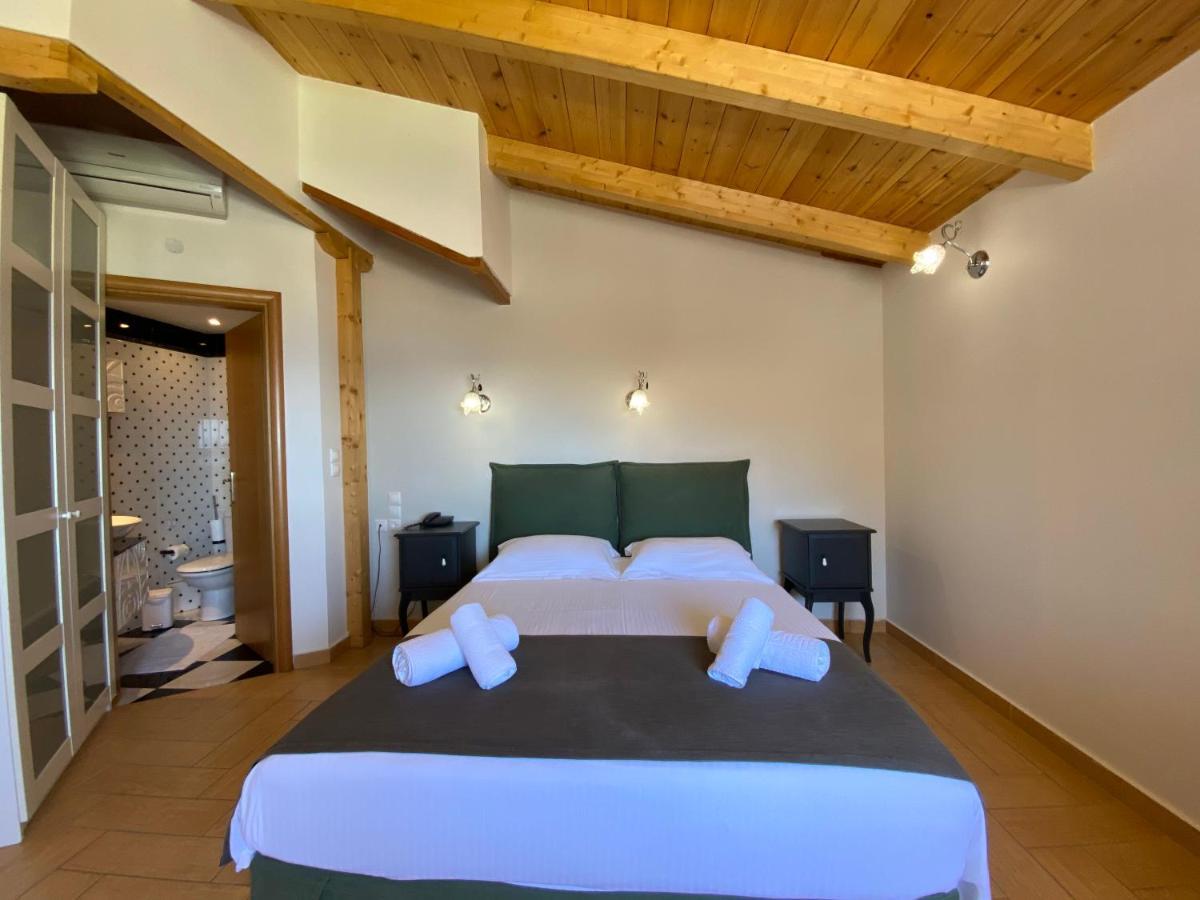 Hotel Odeon Vasiliki  Bagian luar foto