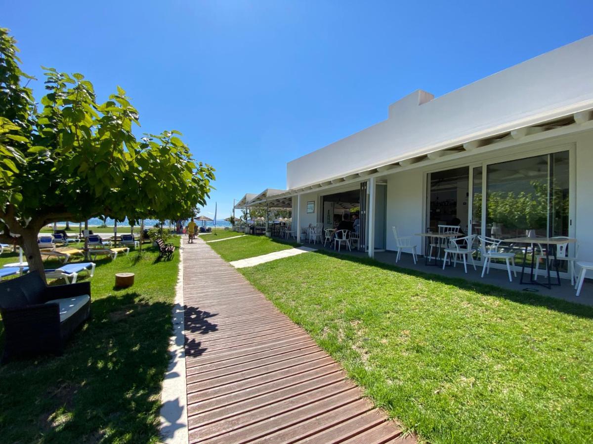 Hotel Odeon Vasiliki  Bagian luar foto