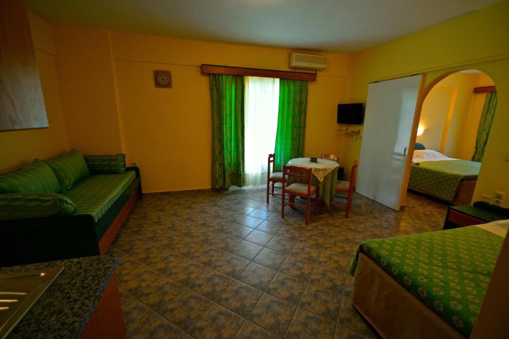 Hotel Odeon Vasiliki  Ruang foto